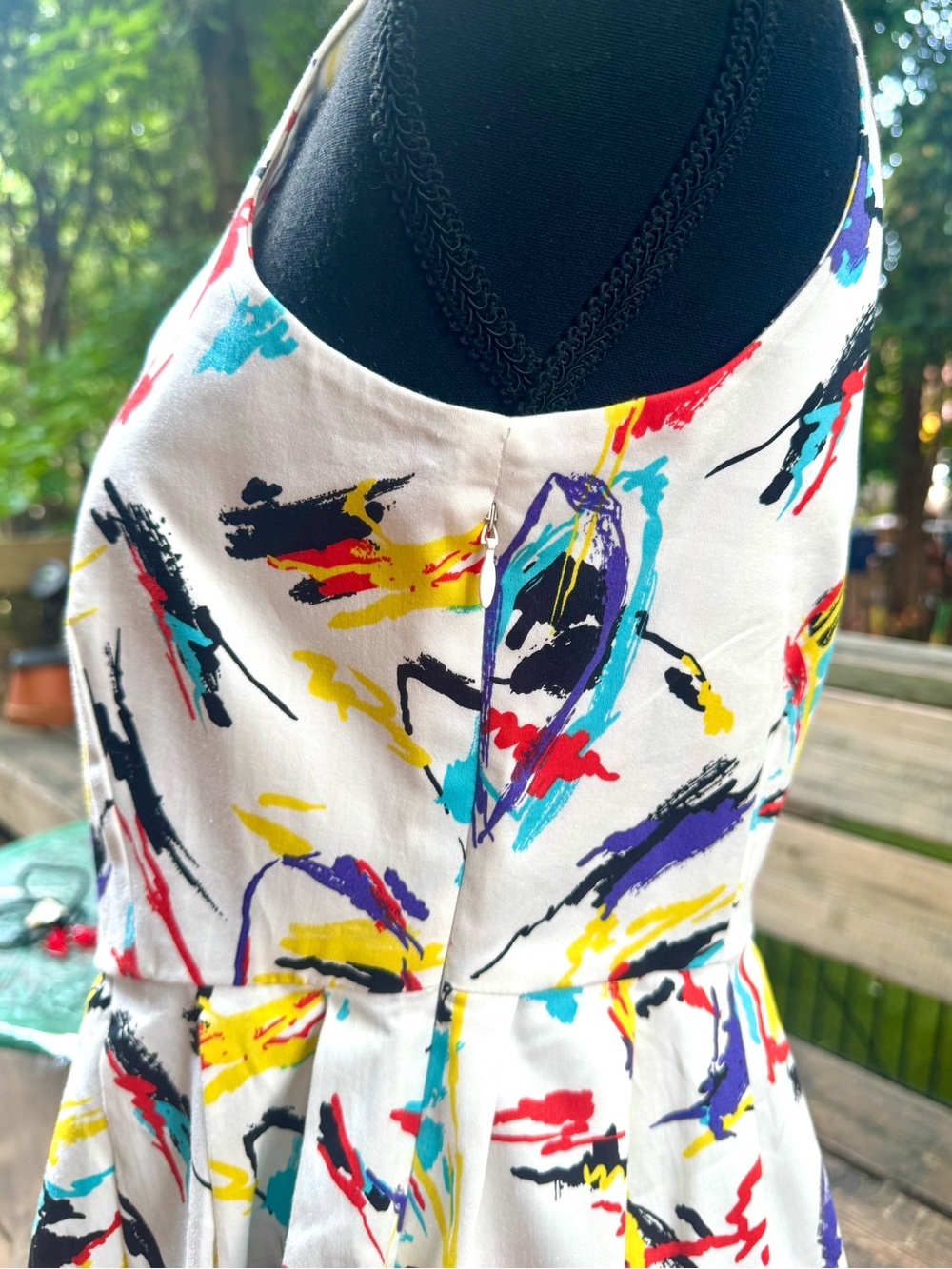 BB Dakota by Steve Madden White Multicolor Abstract Sleeveless Midi Dress - Picture 5 of 6